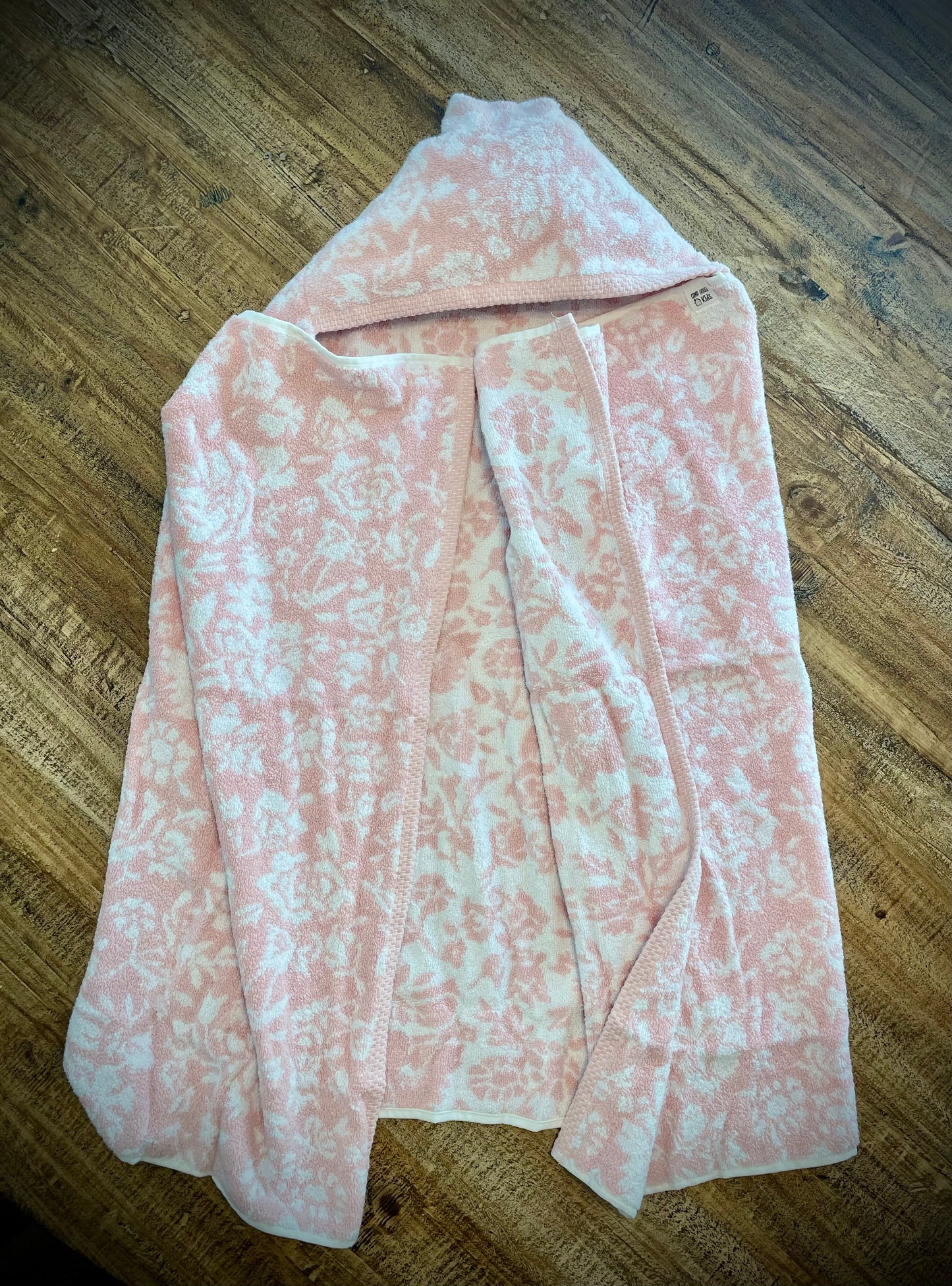 Hooded Towel  (pink/white flowers)