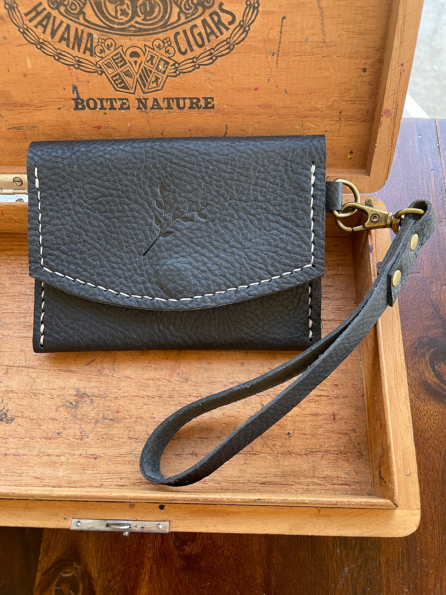 Wallet w/ Wristlet Strap (black)